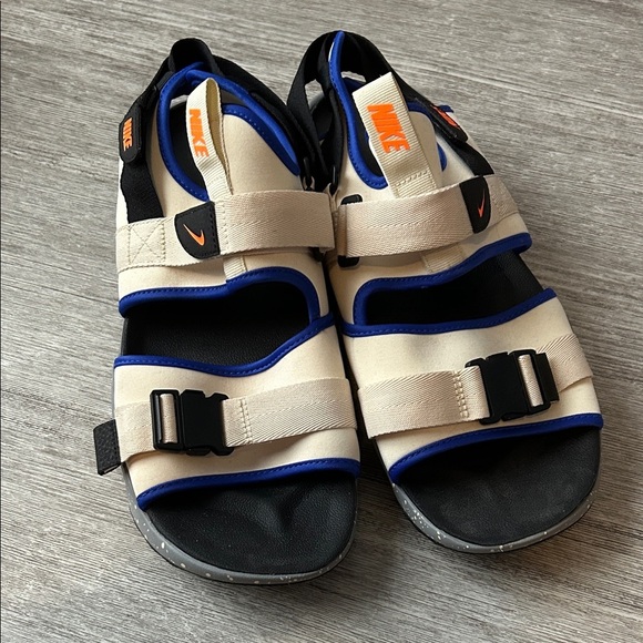 Nike Canyon
Fossil men’s sandals - Picture 4 of 6